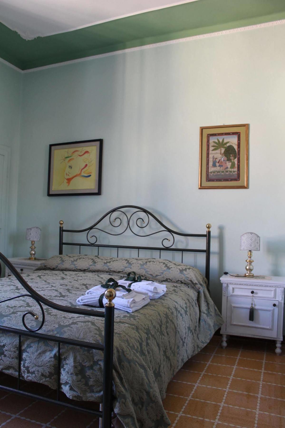 B&B Palazzo Migliani Асколи-Пичено Экстерьер фото
