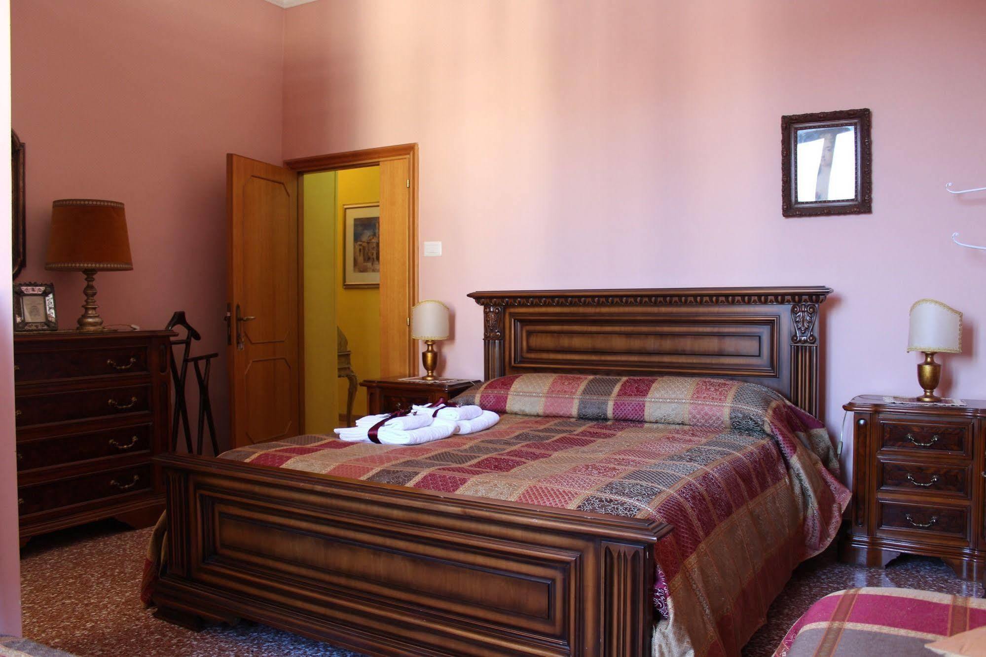 B&B Palazzo Migliani Асколи-Пичено Экстерьер фото